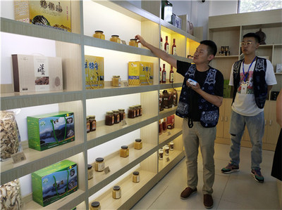 滇滬攜手·脫貧攻堅｜洱源縣電子商務助力鄉村振興，70余個特色產品入駐上海交大